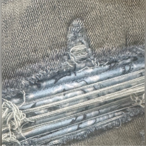 AMIRI MX1 Distressed Jeans Blue Bandana Paisley Patch Underlay Size 31 Like New! - Picture 9 of 16